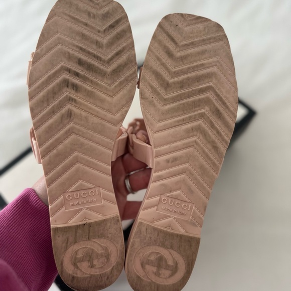 Gucci Pink Rubber Chain-Strap Slide Sandals - Picture 3 of 6